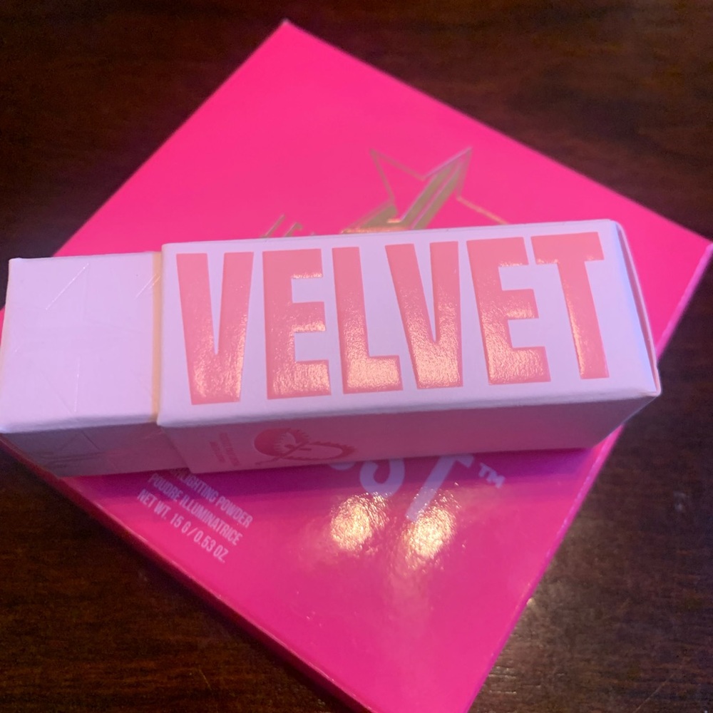 Jeffree Star Velvet Trap Lipstick Funeral Parlor BNIB - Picture 8 of 8